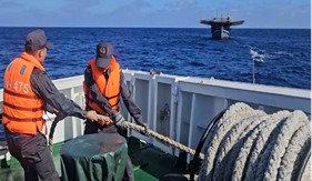 Tàu KN 475 kịp thời lai kéo tàu cá Quảng Ngãi gặp nạn trên biển tại Đặc khu Trường Sa