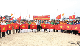 Tăng cường phối hợp thực hiện công tác dân vận thông qua Chương trình "Cảnh sát biển đồng hành với ngư dân"
