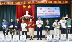Cảnh sát biển Việt Nam đồng hành với ngư dân phường Quy Nhơn, tỉnh Gia Lai