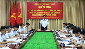 Thiếu tướng Trần Văn Lượng kiểm tra đơn vị và đối thoại dân chủ với cán bộ, chiến sĩ Đoàn Đặc nhiệm PCTP ma túy số 3