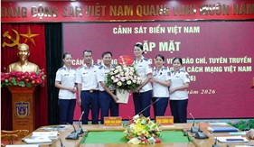 Cảnh sát biển Việt Nam gặp mặt cán bộ, phóng viên, nhân viên báo chí, tuyên truyền cơ quan Bộ Tư lệnh