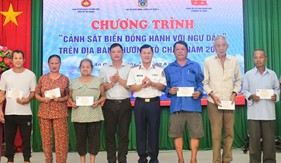 Bộ Tư lệnh Vùng Cảnh sát biển 4 đồng hành với ngư dân phường Tô Châu