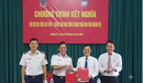 Hải đội 202 kết nghĩa với Trung tâm Hoạt động Thanh thiếu nhi tỉnh Quảng Trị