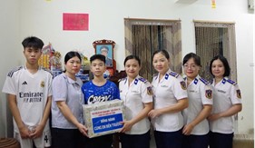 Phụ nữ Cảnh sát biển Việt Nam lan tỏa đạo lý “Uống nước nhớ nguồn”, hưởng ứng Chiến dịch “500 ngày đêm”