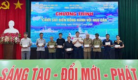 Bộ Tư lệnh Vùng Cảnh sát biển 1 thực hiện công tác dân vận tại Ninh Bình