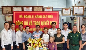 Hải đoàn 21 Cảnh sát biển nhận phụng dưỡng Mẹ Việt Nam anh hùng