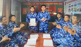 Kết nạp đảng viên trên vùng biển Tây Nam