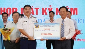 Bộ Tư lệnh Vùng Cảnh sát biển 4 chung tay xoa dịu nỗi đau chiến tranh
