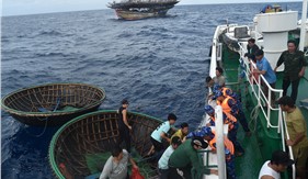 Tàu 364 - điểm tựa của ngư dân trên ngư trường Trường Sa