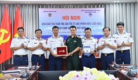 Bàn giao tàu CSB 4043 cho Bộ Tư lệnh Vùng Cảnh sát biển 4