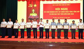 Bộ Tư lệnh Vùng Cảnh sát biển 2 rút kinh nghiệm diễn tập, bắn đạn thật trên biển năm 2026